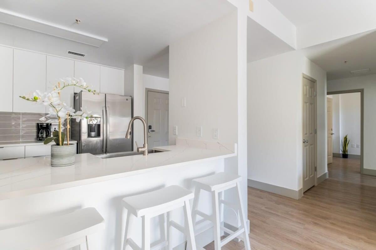 4B 2Ba Luxury Central Apartment With Gym Charlotte Eksteriør bilde